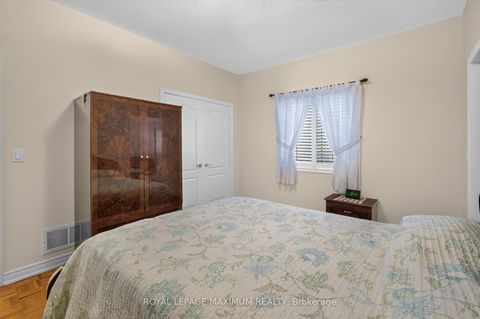 Photo 21 at 62 Diploma Avenue, Sonoma Heights, Vaughan
