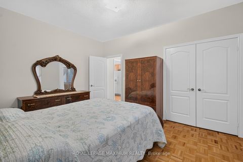 Photo 22 at 62 Diploma Avenue, Sonoma Heights, Vaughan