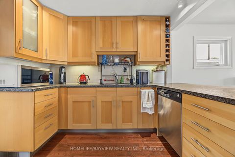 Photo 14 at 46 Acton Avenue, Bathurst Manor, Toronto