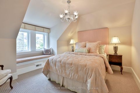 Photo 37 at 12 Shorncliffe Avenue, Casa Loma, Toronto