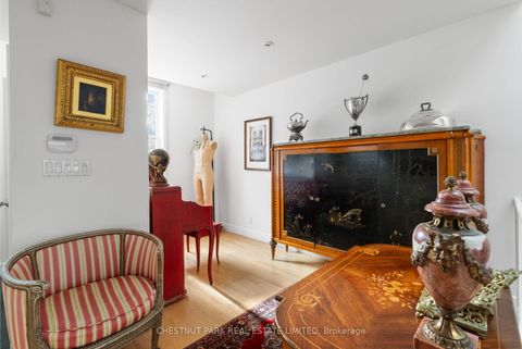 Photo 2 at 68 Belmont Street, Annex, Toronto