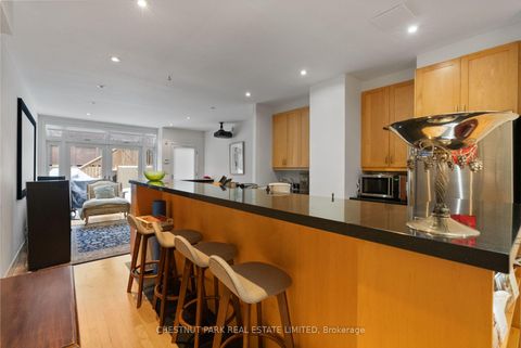 Photo 7 at 68 Belmont Street, Annex, Toronto
