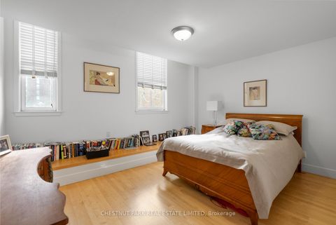 Photo 15 at 68 Belmont Street, Annex, Toronto