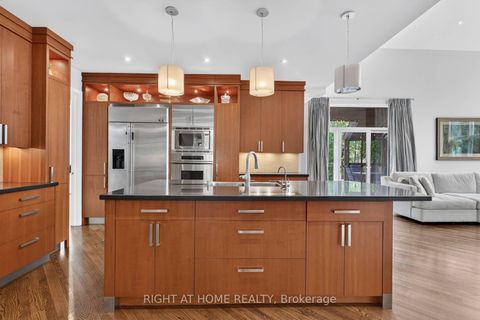 Photo 13 at 23 Bryson Drive, South Richvale, Richmond Hill