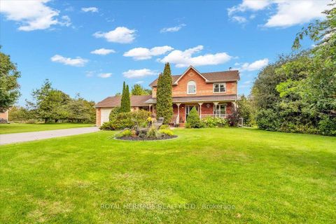 Photo 2 at 34 Audubon Way, Baldwin, Georgina