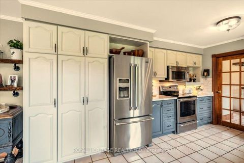 Photo 9 at 34 Audubon Way, Baldwin, Georgina