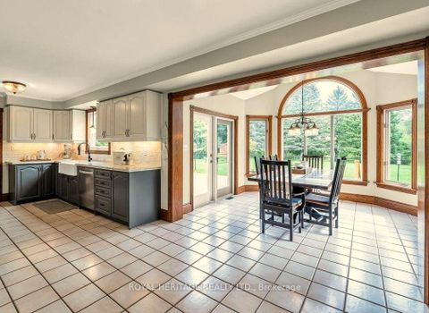 Photo 13 at 34 Audubon Way, Baldwin, Georgina