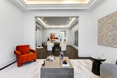 Photo 4 at 209 Hillsview Drive, Observatory, Richmond Hill