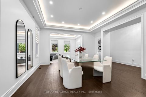 Photo 7 at 209 Hillsview Drive, Observatory, Richmond Hill