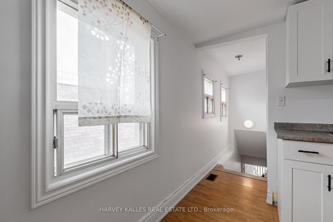 Photo 18 at 313 Glenholme Avenue, Oakwood Village, Toronto