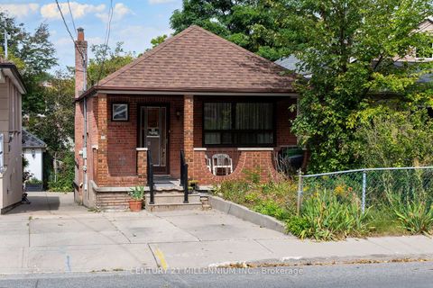 Photo 0 at 16 Rochdale Avenue, Fairbank, Toronto