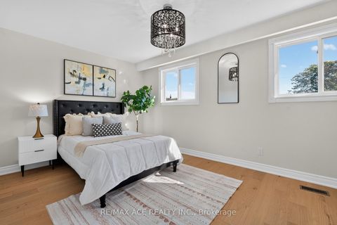 Photo 28 at 4 Linden Avenue, Kennedy Park, Toronto