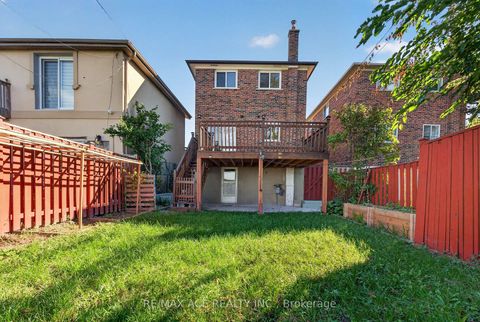 Photo 47 at 4 Linden Avenue, Kennedy Park, Toronto