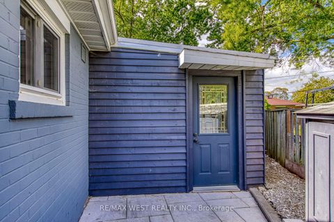 Photo 5 at 6 Millview Court, Clairville, Toronto