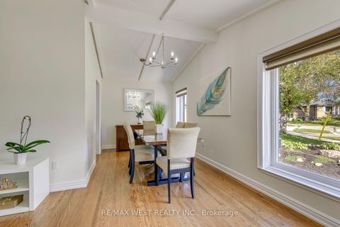 Photo 12 at 6 Millview Court, Clairville, Toronto