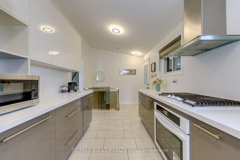Photo 20 at 6 Millview Court, Clairville, Toronto