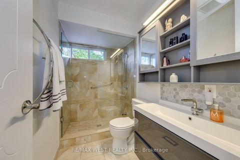 Photo 35 at 6 Millview Court, Clairville, Toronto
