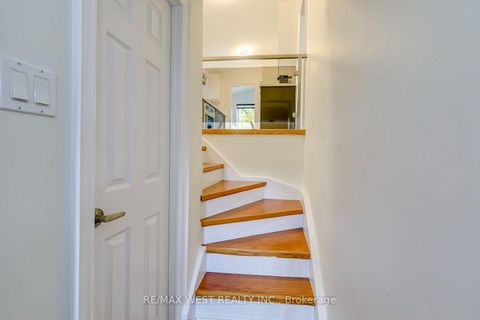 Photo 36 at 6 Millview Court, Clairville, Toronto