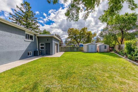 Photo 46 at 6 Millview Court, Clairville, Toronto