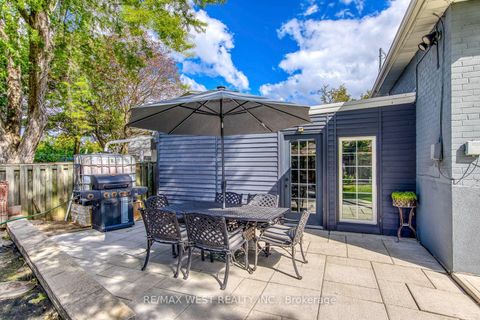 Photo 48 at 6 Millview Court, Clairville, Toronto