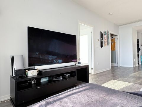 Photo 5 at 2707 - 70 Forest Manor Road, Henry Farm, Toronto