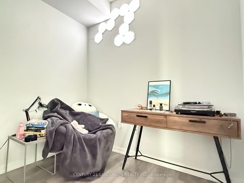 Photo 12 at 2707 - 70 Forest Manor Road, Henry Farm, Toronto