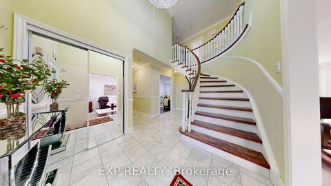 Photo 3 at 97 Jackman Crescent, West Woodbridge, Vaughan