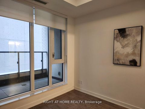 Photo 12 at 221 - 543 Richmond Street W, Waterfront Communities C1, Toronto