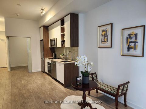 Photo 21 at 221 - 543 Richmond Street W, Waterfront Communities C1, Toronto