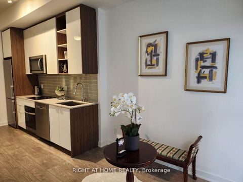 Photo 27 at 221 - 543 Richmond Street W, Waterfront Communities C1, Toronto