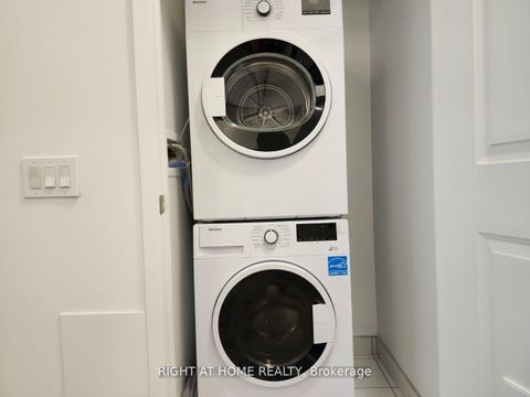 Photo 28 at 221 - 543 Richmond Street W, Waterfront Communities C1, Toronto