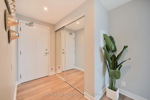 Photo 6 at 5004 - 15 Grenville Street, Bay Street Corridor, Toronto