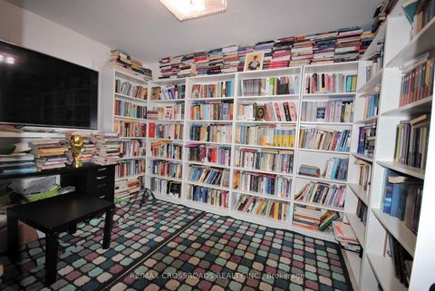 Photo 9 at 25 Arbutus Crescent, Dorset Park, Toronto