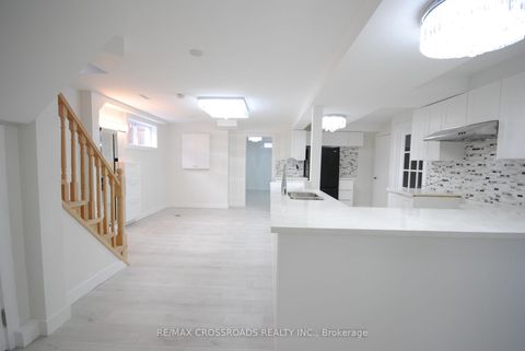 Photo 13 at 25 Arbutus Crescent, Dorset Park, Toronto