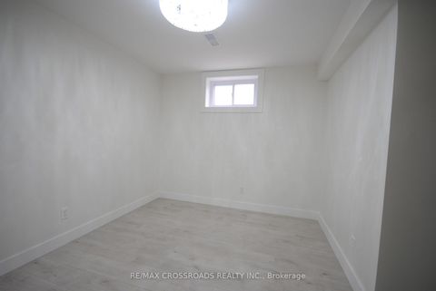 Photo 16 at 25 Arbutus Crescent, Dorset Park, Toronto