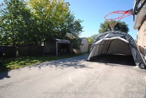 Photo 22 at 25 Arbutus Crescent, Dorset Park, Toronto