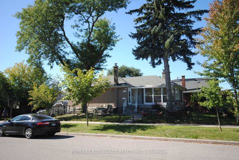 Photo 24 at 25 Arbutus Crescent, Dorset Park, Toronto