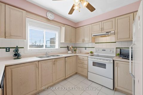 Photo 12 at 337 Forest Drive, West Woodbridge, Vaughan