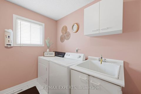 Photo 16 at 337 Forest Drive, West Woodbridge, Vaughan