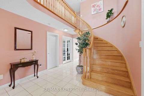 Photo 18 at 337 Forest Drive, West Woodbridge, Vaughan