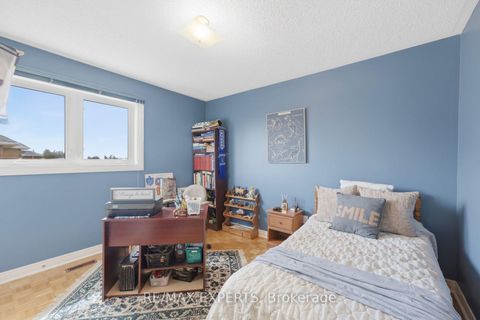 Photo 21 at 337 Forest Drive, West Woodbridge, Vaughan