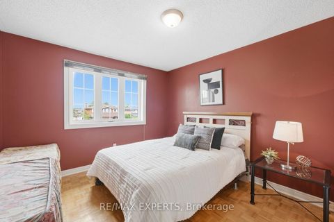Photo 23 at 337 Forest Drive, West Woodbridge, Vaughan