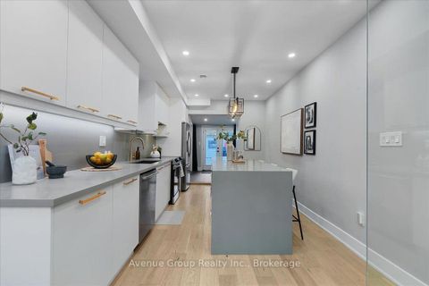 Photo 6 at 811 Dovercourt Road, Junction, Toronto