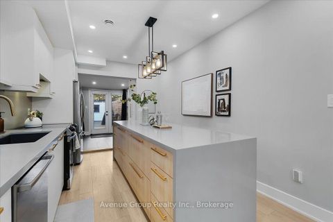 Photo 7 at 811 Dovercourt Road, Junction, Toronto
