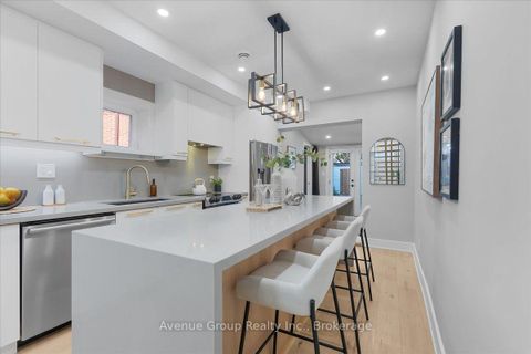 Photo 8 at 811 Dovercourt Road, Junction, Toronto