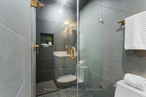 Photo 13 at 811 Dovercourt Road, Junction, Toronto