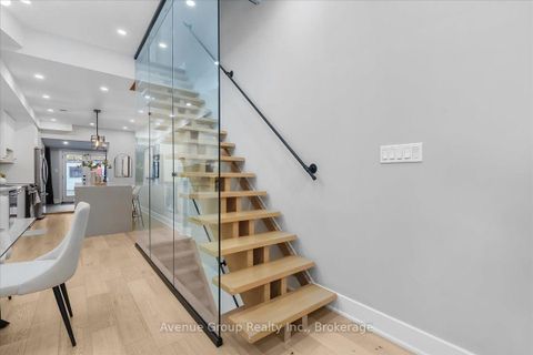 Photo 14 at 811 Dovercourt Road, Junction, Toronto