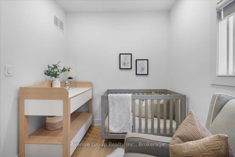 Photo 22 at 811 Dovercourt Road, Junction, Toronto