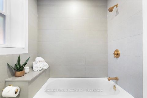 Photo 24 at 811 Dovercourt Road, Junction, Toronto