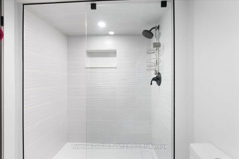Photo 31 at 811 Dovercourt Road, Junction, Toronto